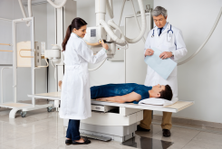 Hospital-X-ray_doctors_patient